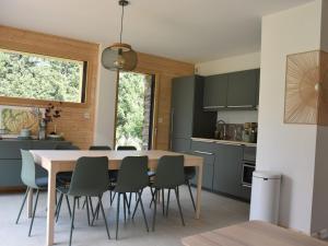 Chalets Chalet Pralognan-la-Vanoise, 4 pieces, 8 personnes - FR-1-464-189 : photos des chambres