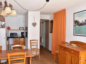 Appartements Appartement Pralognan-la-Vanoise, 3 pieces, 4 personnes - FR-1-464-200 : photos des chambres