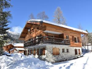 Chalets Chalet Pralognan-la-Vanoise, 5 pieces, 8 personnes - FR-1-464-48 : Chalet (8 Adultes)