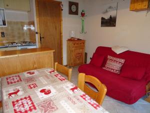 Appartements Charmant duplex lumineux avec parking couvert proche telepherique - FR-1-464-95 : photos des chambres