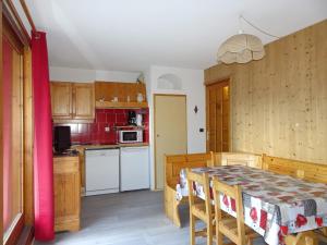 Appartement Pralognan-la-Vanoise, 3 pièces, 6 personnes - FR-1-464-78