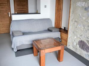 Beau 2 pièces neuf, balcon sud, idéal 4 pers. - FR-1-464-141