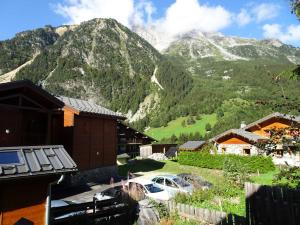 Chalets Chalet Pralognan-la-Vanoise, 5 pieces, 8 personnes - FR-1-464-144 : photos des chambres