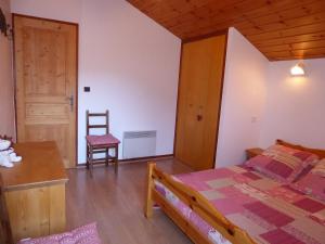 Appartements Appartement Champagny-en-Vanoise, 3 pieces, 4 personnes - FR-1-464-1 : photos des chambres