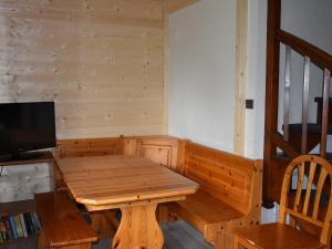 Appartements Charmant appart avec mezzanine, balcon sud, piscine chauffee, proche pistes et centre - FR-1-464-5 : photos des chambres