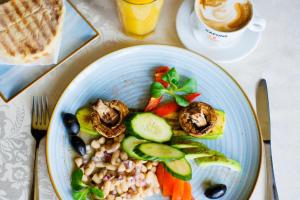 Cazare Plopii fara Sot