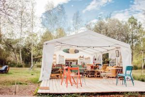 Campings Le repere du pin sec - Glamping & Surfcamp : photos des chambres