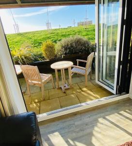 Oyster Cottage - Part of the The Bay Filey Holiday Village with pool, gym and direct beach access, pub, restaurant, tennis and meadows walks