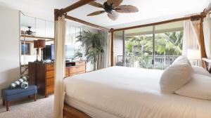 Maui Westside Presents: Whaler 420 - Best location in Kaanapali beach