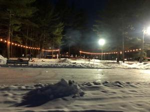 Attitash Mountain Village Studio - Slope View - Ski - Storyland