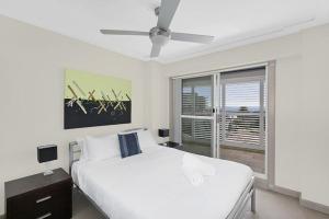 Sandy Cove Apartment The Entrance 22