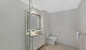 Sandy Cove Apartment The Entrance 20