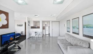 Sandy Cove Apartment The Entrance 48b