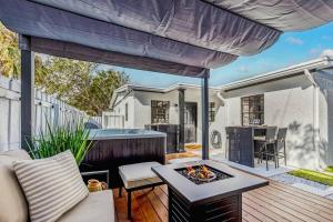* NEW* The Bungalow Jupiter! - Moremoments Rentals