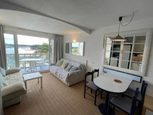 Appartements Appartement 4 pers. avec terrasse, piscine, parking - FR-1-379-153 : photos des chambres