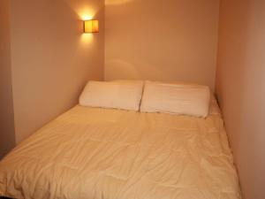 Grand studio rénové pour 4 personnes au centre de la station avec accès direct aux pistes - FR-1-322-518