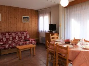 Appartement cosy 2 pièces avec coin nuit, 6 couchages, à 100m des pistes et commerces à Vars - FR-1-330B-207 - Vars