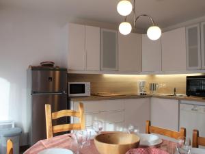 Appartement cosy 2 pièces avec coin nuit, 6 couchages, à 100m des pistes et commerces à Vars - FR-1-330B-207