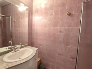 Appartement central à Trébeurden, 500m plage, proche commerces, 2 chambres, 3 salles deau - FR-1-368-308