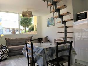 Maison rénovée 3* avec jardin et Wifi, à 450m du centre de Perros-Guirec - FR-1-368-301