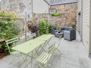 Appartement avec grande terrasse, WIFI, proche port et commerces, Perros-Guirec - FR-1-368-338