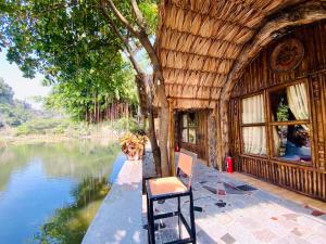 Tam Coc Bungalow