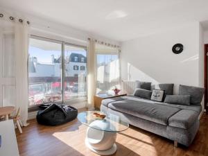 Appartements Proche du port avec balcon - Kerlaouen : photos des chambres