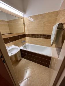 Quadruple Room room in Hotel N