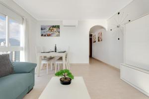 Brilliant Panoramic Front line apartment Veracruz Levante