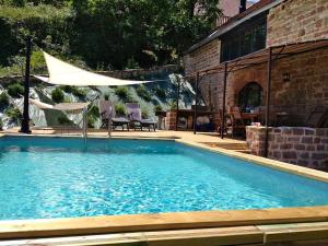 Villa de 3 chambres avec piscine privee terrasse et wifi a Noailhac