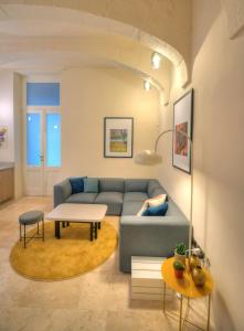 Stylish & traditional 1 bedroom apartment DDEM1-1