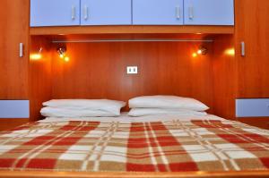 Lovely holiday apartment with sea view