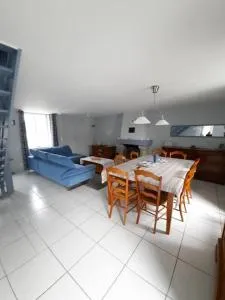 Maison de caractère bretonne « L’entre deux » - 滨海勒维维耶