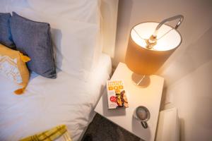 Modern & spacious 2-bed flat with secure parking