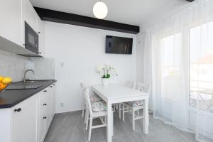 Brand new apartments Viktorija just 250m from the beach!