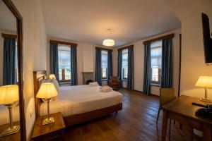 Deluxe Double or Twin Room with City View room in VILLA PERMET