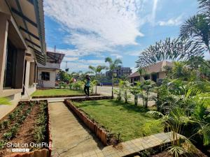 Shrubbery Palms Resort