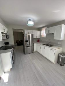 Le Cardinal - 3hvězdičkové hotely ve městě Rouyn