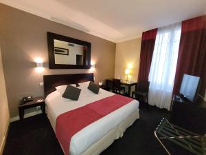 Hotels Hostellerie Du Chapeau Rouge : photos des chambres