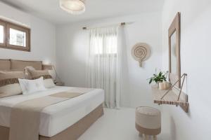 Executive Paros Villa Villa Avra 3 Bedrooms Sea View & Outdoor Jacuzzi