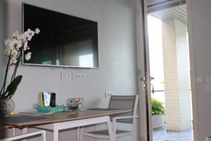 Lakeviewcabin - King Room With Balcony