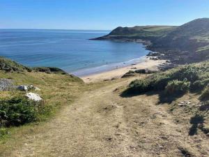 Sunnyside at Scurlage Farm