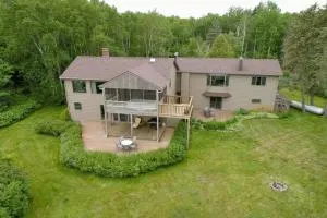 Bark Point Retreat - Washburn