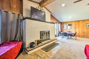 Waterfront Home with Boat Dock in Gun Barrel City