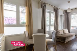 Largo Molina Apartment 1 by Wonderful Italy