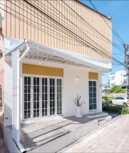 Beach Block No.5 at Huahin Beach - Хуахин