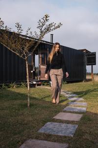 CASA DE VIDRO EM MEIO A NATUREZA - Conteiner Lua