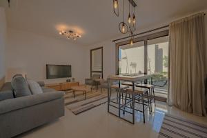 Modern 1-Bedroom Apartment in G-Cribs, El Gouna, pool access