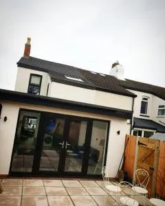 Dora Cottage - 弗姆比