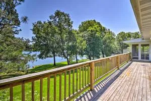 Lake House in Horseshoe Bend Near Ozark Forest! - Imboden